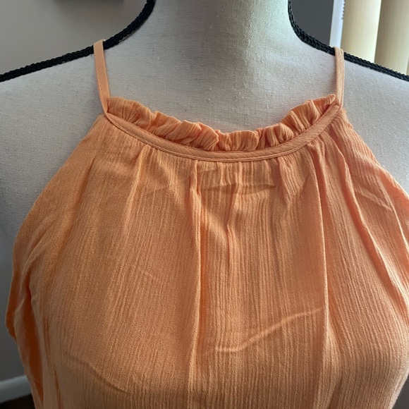 Women’s Dress - Picture 4 of 8